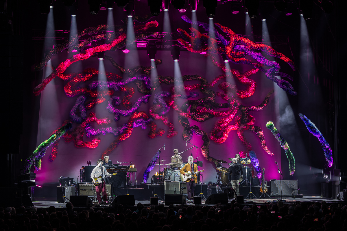 Crowded House @ 013, picture 17, photographed by David Johnson - FrontView Magazine