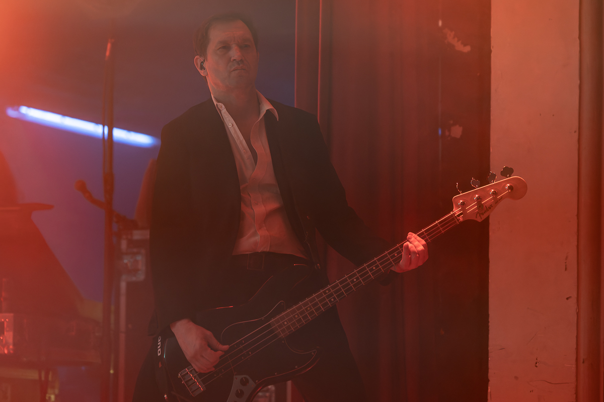 Interpol @ De Roma, picture 6, photographed by David Johnson - FrontView Magazine