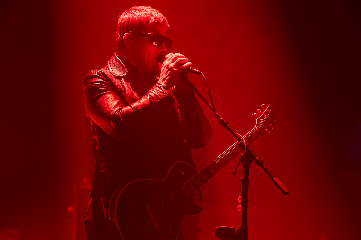 Interpol @ De Roma, picture 8, photographed by David Johnson - FrontView Magazine