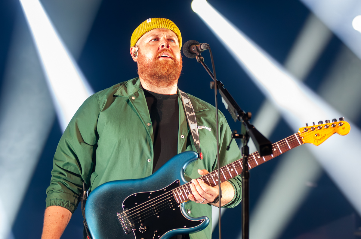 Tom Walker @ Ancienne Belgique, picture 2, photographed by Jurgen Van De Maele - FrontView Magazine