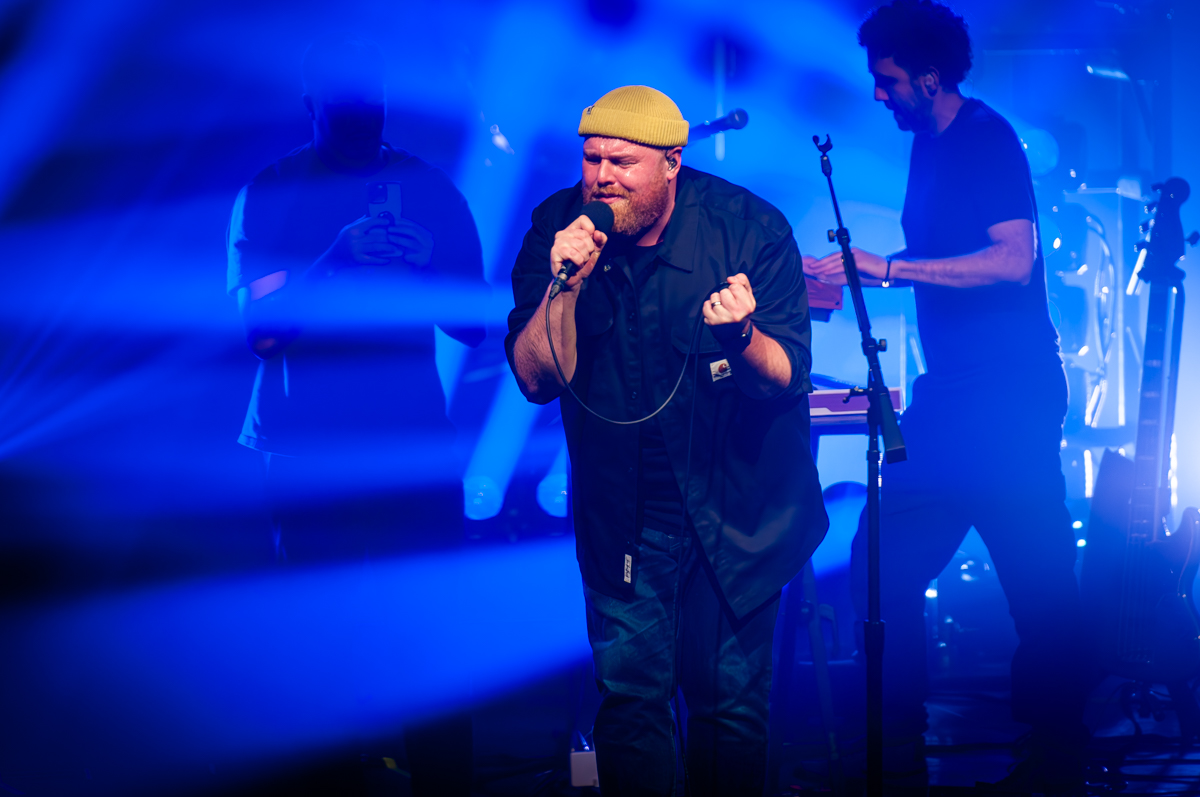 Tom Walker @ Ancienne Belgique, picture 6, photographed by Jurgen Van De Maele - FrontView Magazine