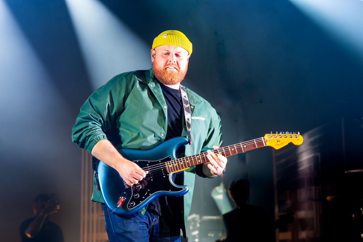 Tom Walker @ Ancienne Belgique, picture 12, photographed by Jurgen Van De Maele - FrontView Magazine