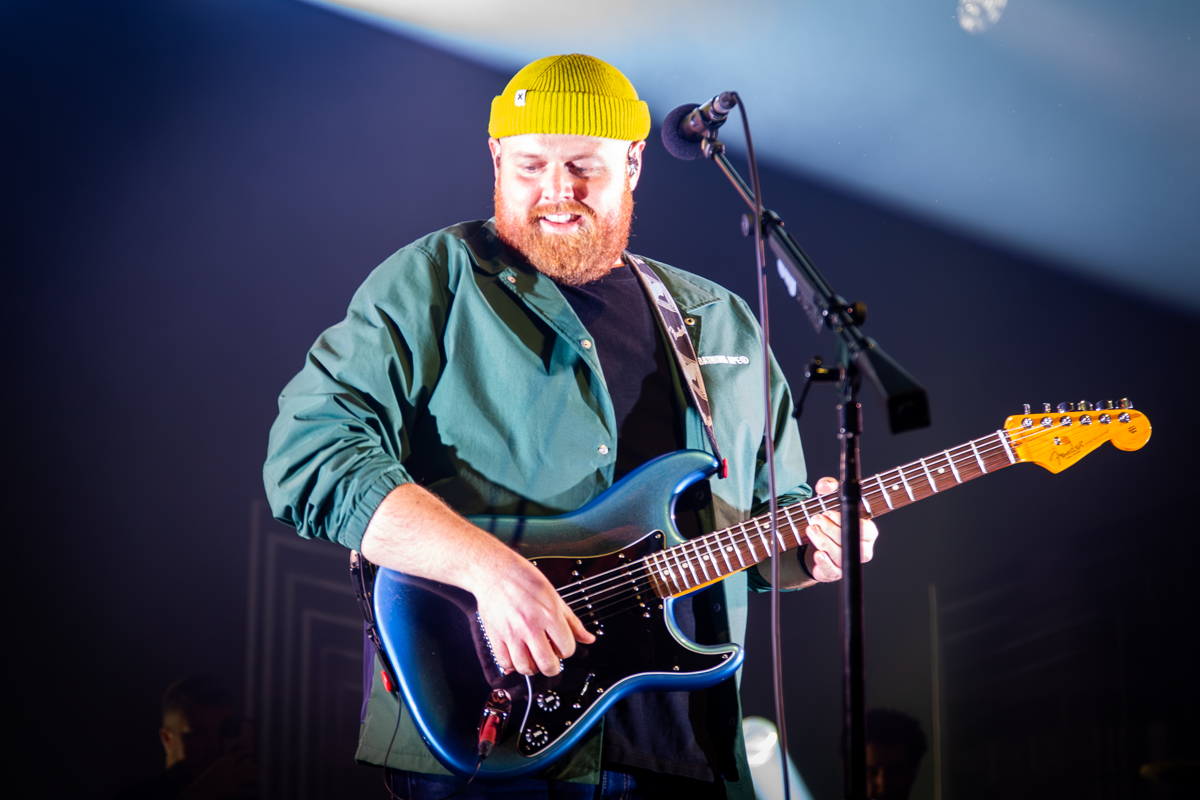 Tom Walker @ Ancienne Belgique, picture 14, photographed by Jurgen Van De Maele - FrontView Magazine