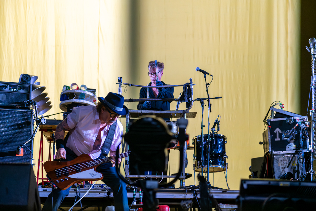 Einstürzende Neubauten @ De Roma, picture 11, photographed by Bart Janssens - FrontView Magazine
