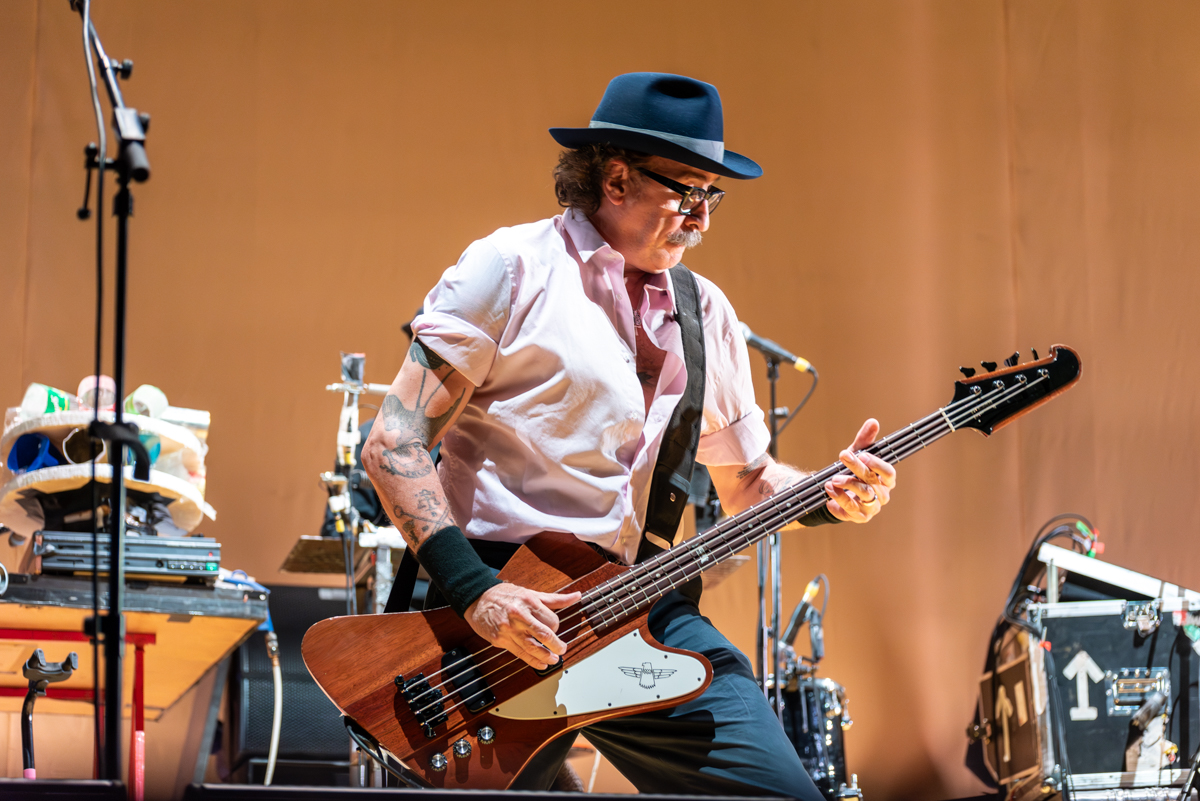 Einstürzende Neubauten @ De Roma, picture 19, photographed by Bart Janssens - FrontView Magazine
