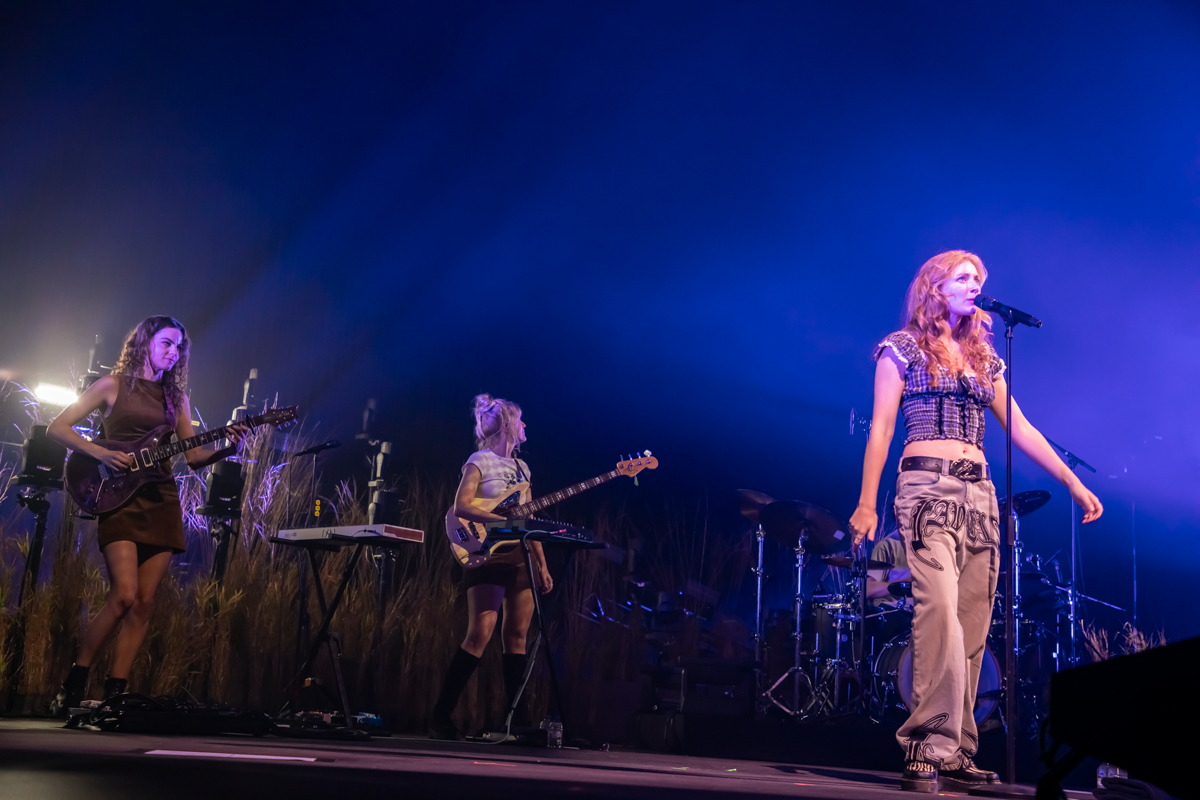 Froukje @ Lotto Arena, picture 14, photographed by dirk janssens - FrontView Magazine