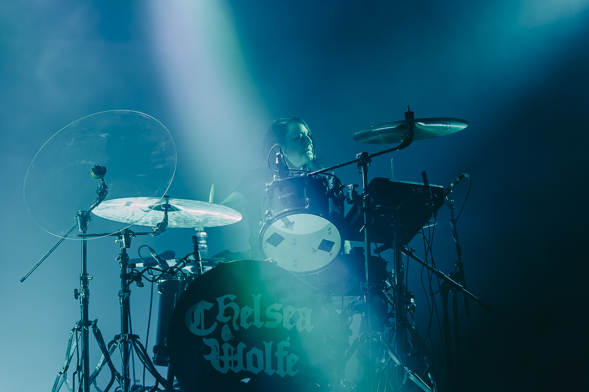 Chelsea Wolfe @ Trix, picture 3, photographed by Peter Smet - FrontView Magazine