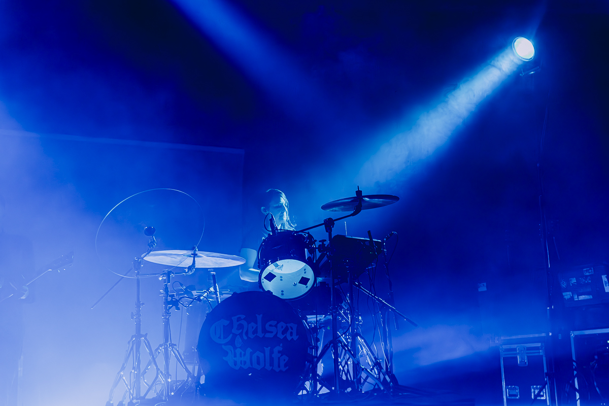 Chelsea Wolfe @ Trix, picture 5, photographed by Peter Smet - FrontView Magazine