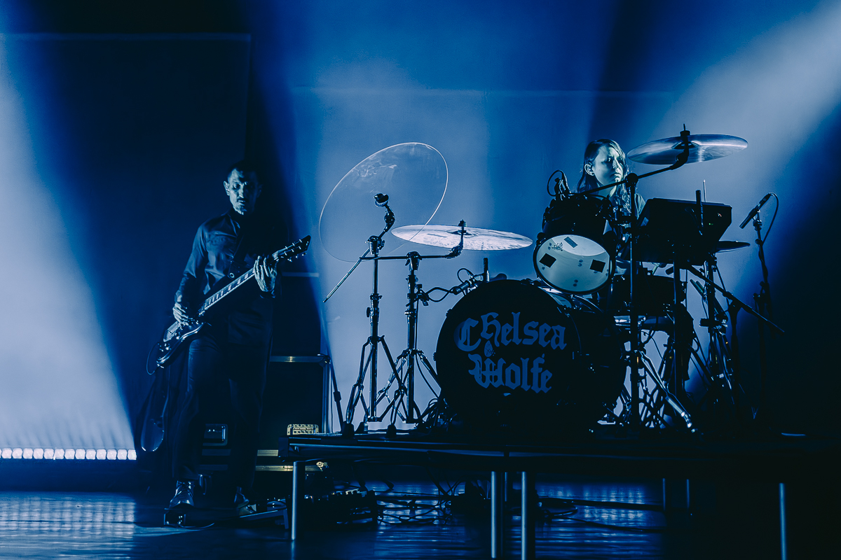 Chelsea Wolfe @ Trix, picture 7, photographed by Peter Smet - FrontView Magazine