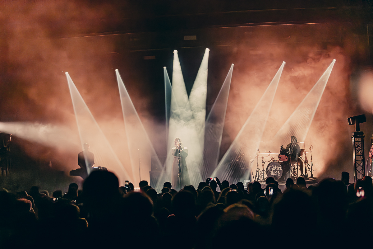 Chelsea Wolfe @ Trix, picture 18, photographed by Peter Smet - FrontView Magazine
