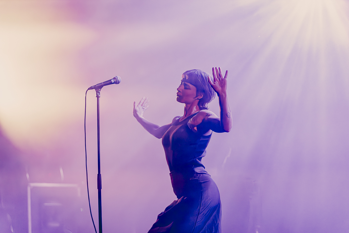 Mary Jane Dunphe @ Trix, picture 4, photographed by Peter Smet - FrontView Magazine