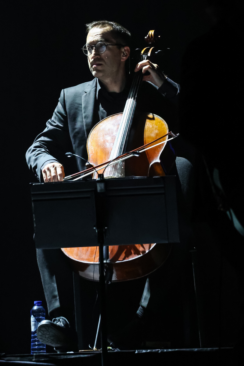 Hooverphonic and Strings Hooverphonic @ Muziekgebouw Eindhoven, picture 13, photographed by Kitty van de Waart - FrontView Magazine