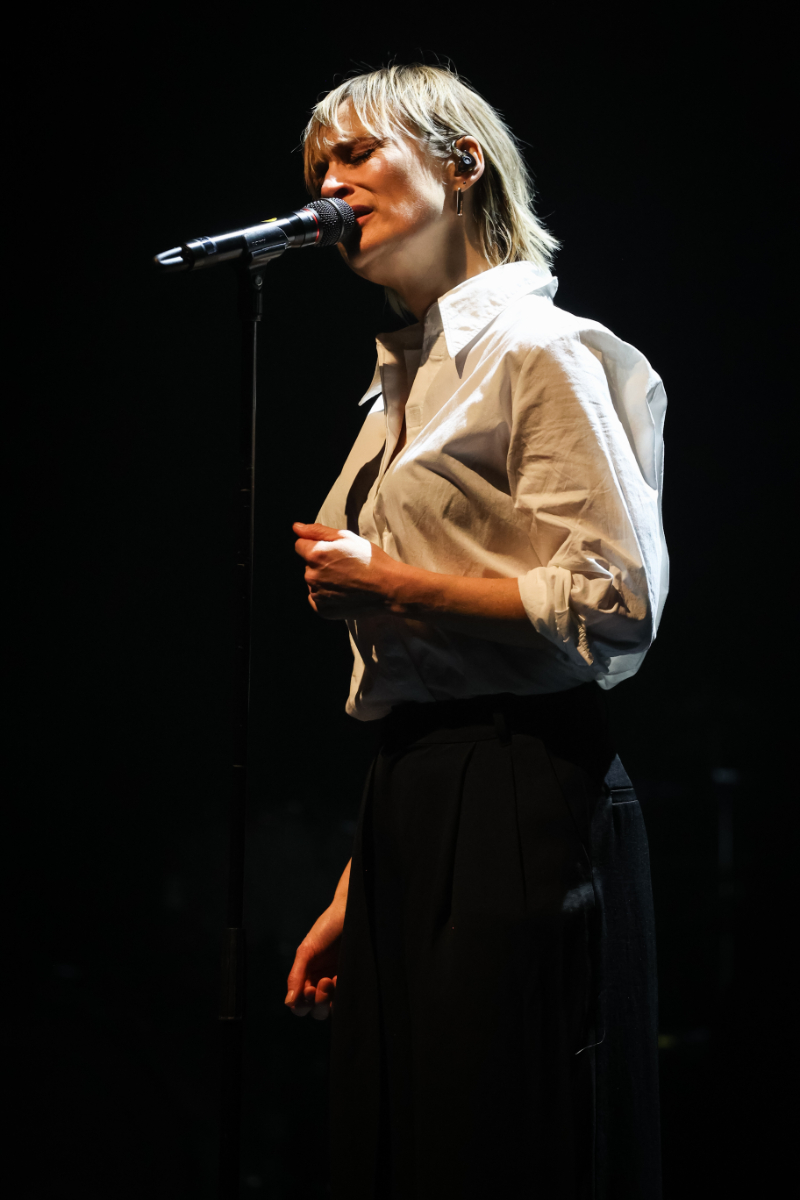 Hooverphonic and Strings Hooverphonic @ Muziekgebouw Eindhoven, picture 18, photographed by Kitty van de Waart - FrontView Magazine