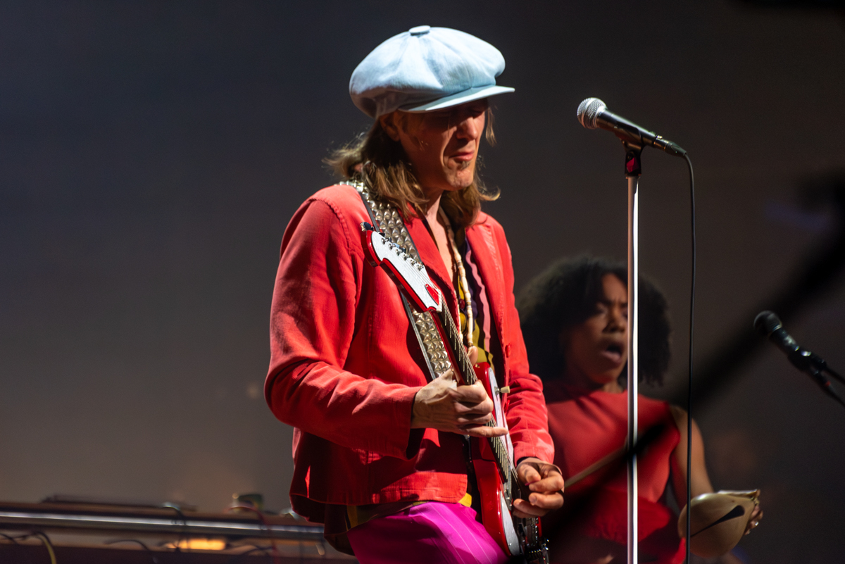 Stef Kamil Carlens & The Swoon @ De Roma, picture 1, photographed by Bart Janssens - FrontView Magazine