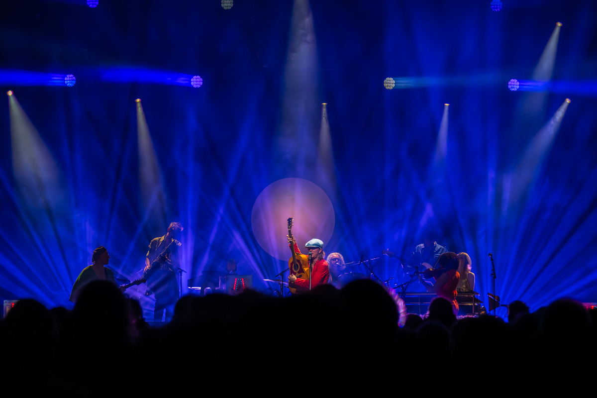 Stef Kamil Carlens & The Swoon @ De Roma, picture 21, photographed by Bart Janssens - FrontView Magazine