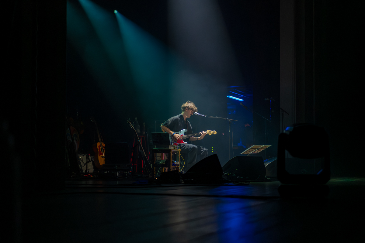Vitja Pauwels @ De Roma, picture 1, photographed by Bart Janssens - FrontView Magazine