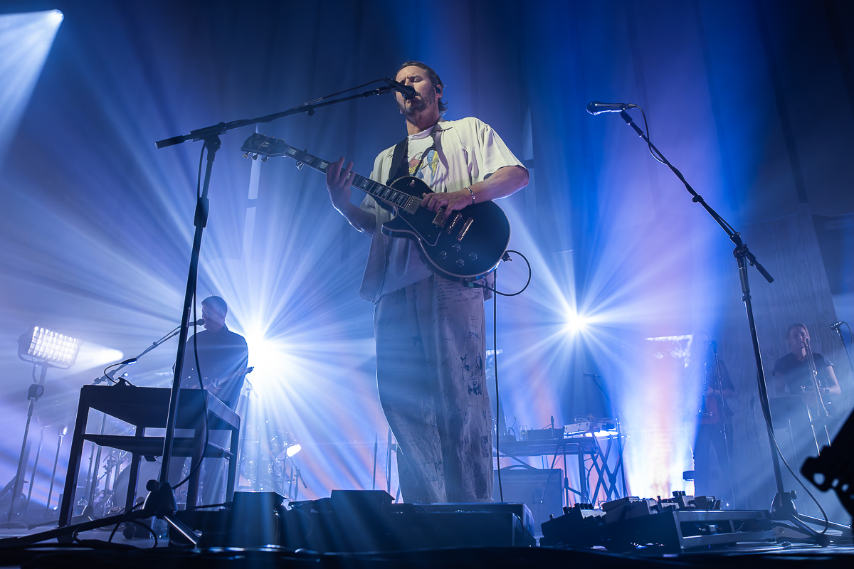 Ben Howard @ 013, picture 7, photographed by David Johnson - FrontView Magazine