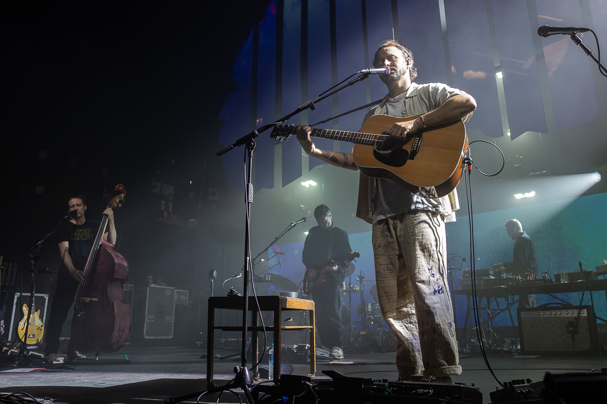 Ben Howard @ 013, picture 11, photographed by David Johnson - FrontView Magazine
