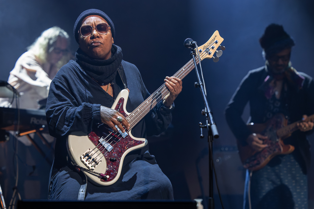 Meshell Ndegeocello @ De Roma, picture 3, photographed by David Johnson - FrontView Magazine