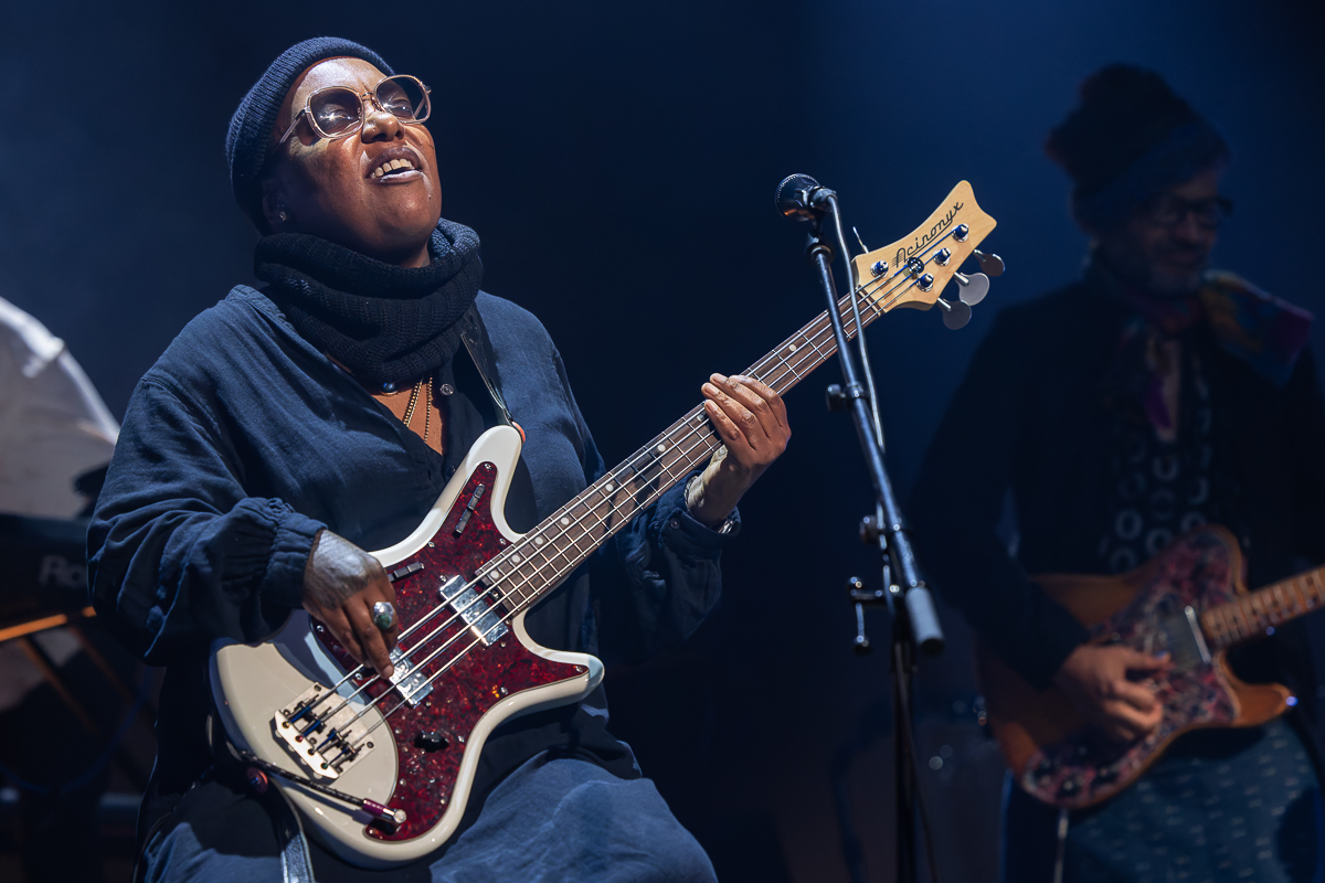 Meshell Ndegeocello @ De Roma, picture 4, photographed by David Johnson - FrontView Magazine