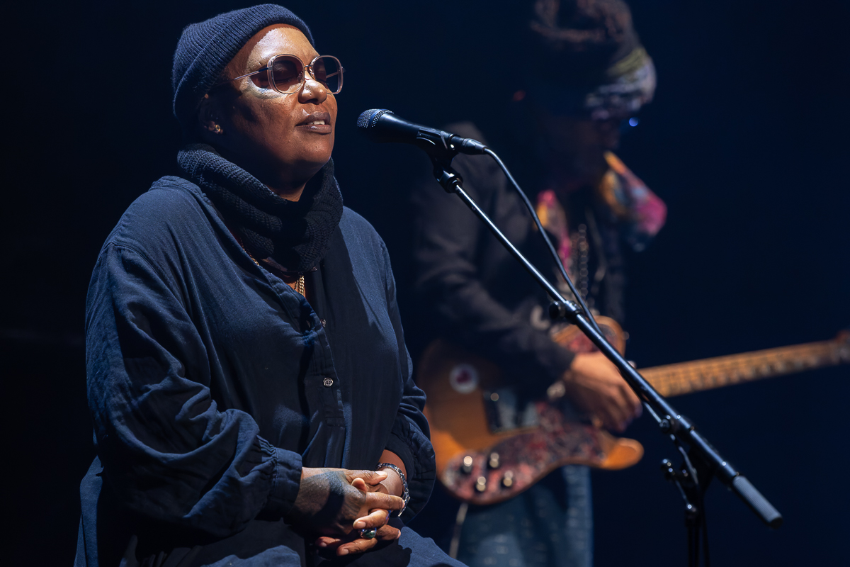 Meshell Ndegeocello @ De Roma, picture 10, photographed by David Johnson - FrontView Magazine