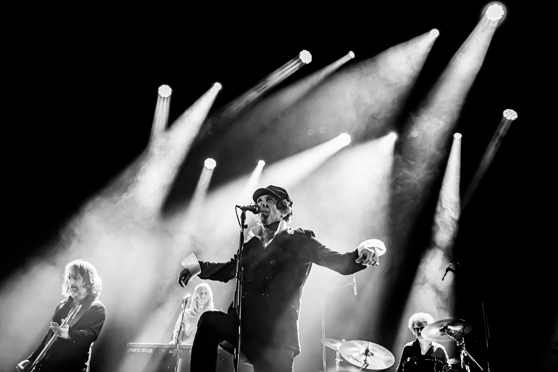 Mercury Rev @ Het Depot, picture 7, photographed by Leen Verlinden - FrontView Magazine