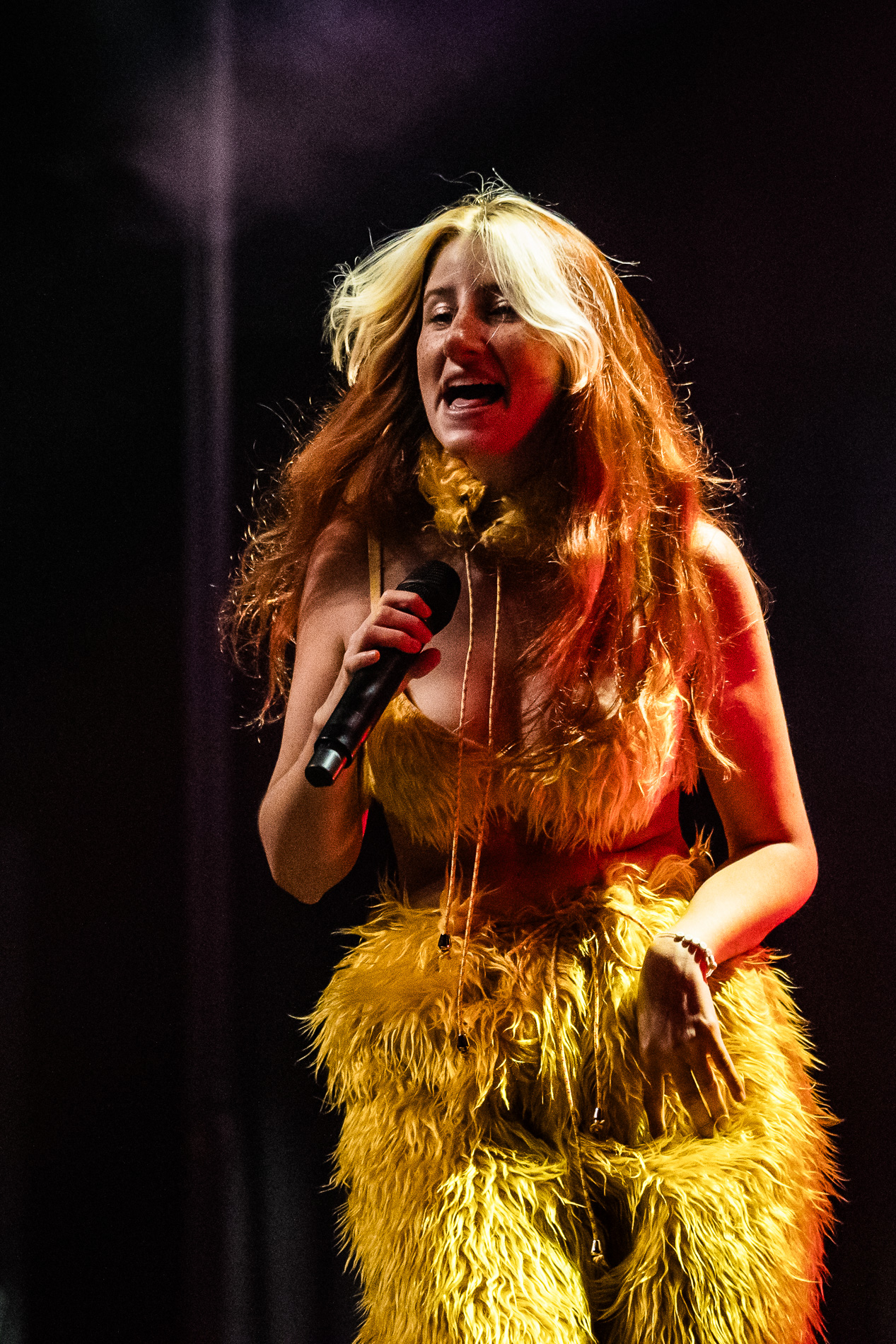 Chérine @ Het Depot, picture 22, photographed by Jürgen Bruynooghe - FrontView Magazine