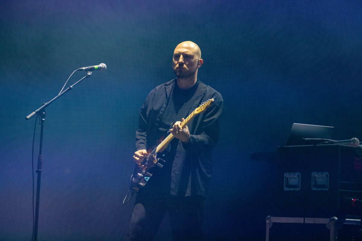 Elders @ De Roma, picture 1, photographed by dirk janssens - FrontView Magazine