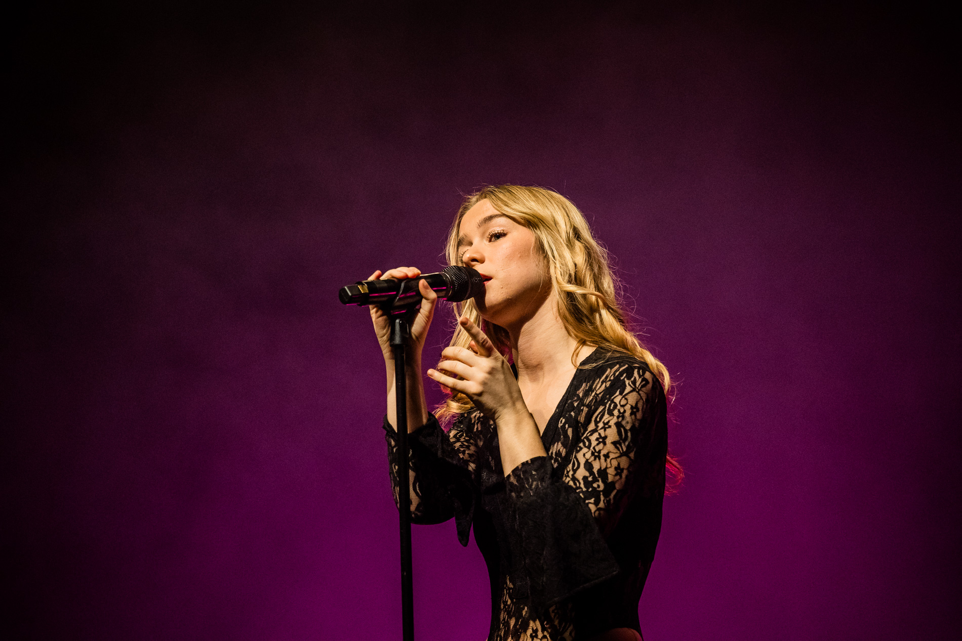 Luka @ Het Depot, picture 9, photographed by Jürgen Bruynooghe - FrontView Magazine