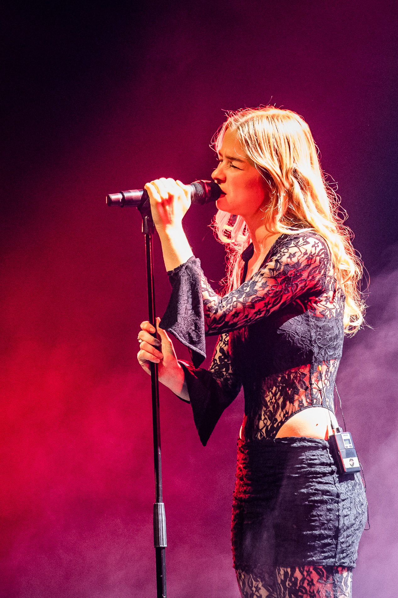Luka @ Het Depot, picture 13, photographed by Jürgen Bruynooghe - FrontView Magazine