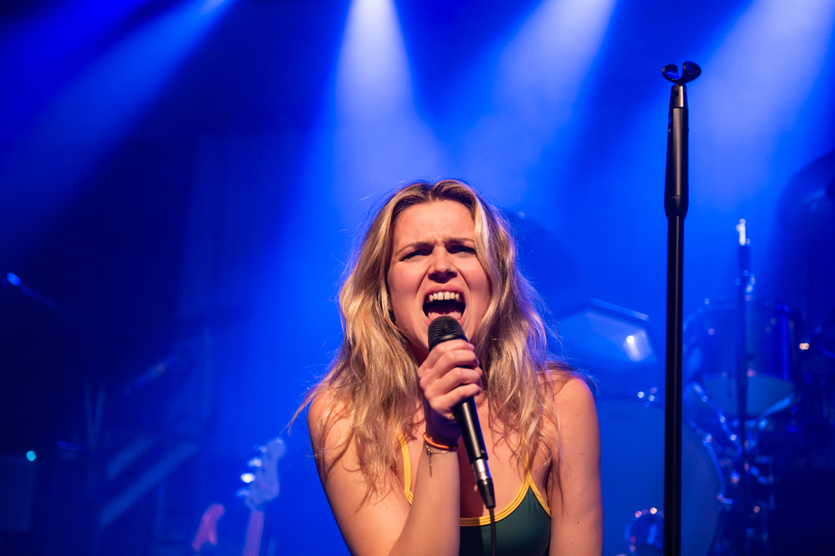 Oyesono @ De Casino, picture 1, photographed by Bart Janssens - FrontView Magazine