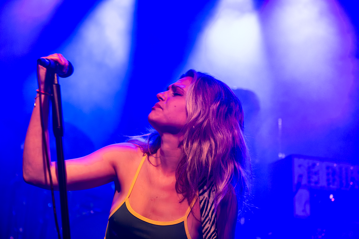Oyesono @ De Casino, picture 4, photographed by Bart Janssens - FrontView Magazine