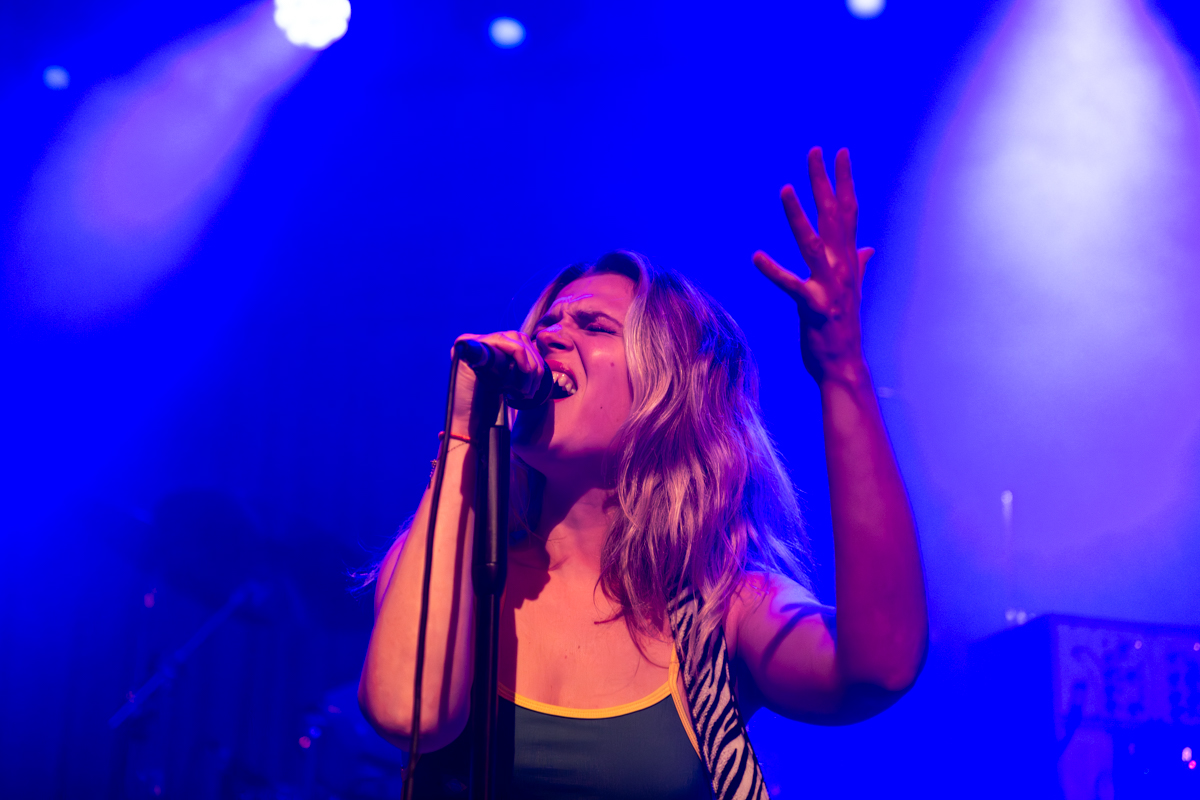 Oyesono @ De Casino, picture 8, photographed by Bart Janssens - FrontView Magazine