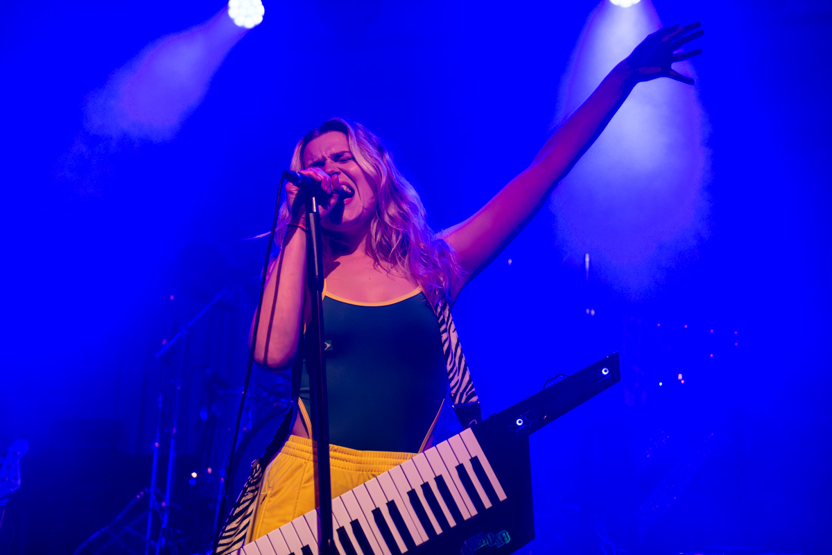 Oyesono @ De Casino, picture 10, photographed by Bart Janssens - FrontView Magazine