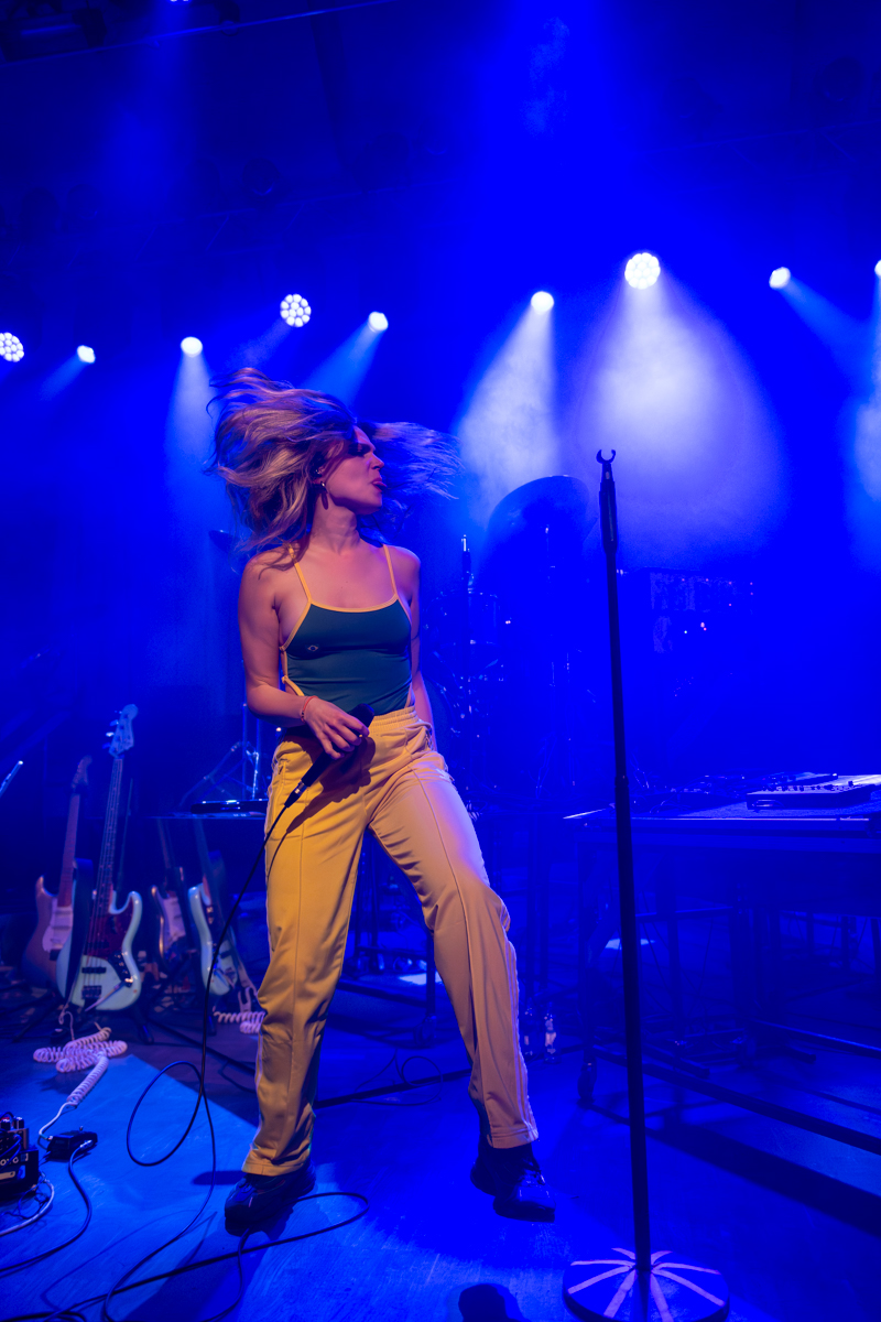 Oyesono @ De Casino, picture 15, photographed by Bart Janssens - FrontView Magazine