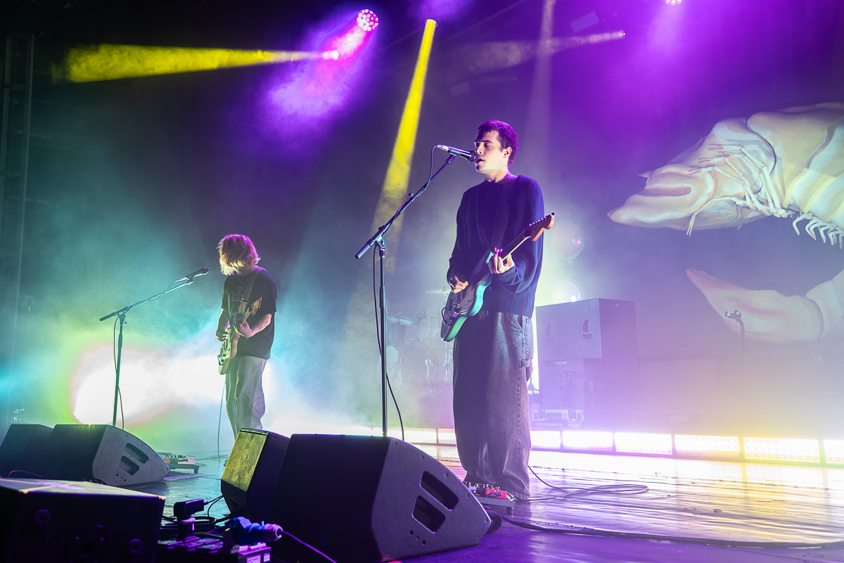 Royel Otis @ Trix, picture 10, photographed by David Johnson - FrontView Magazine