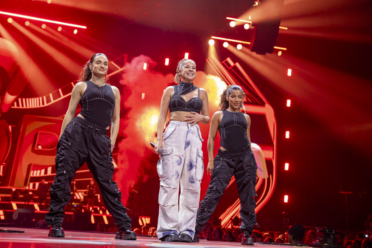 Q-pop 2024 @ Sportpaleis, picture 8, photographed by dirk janssens - FrontView Magazine