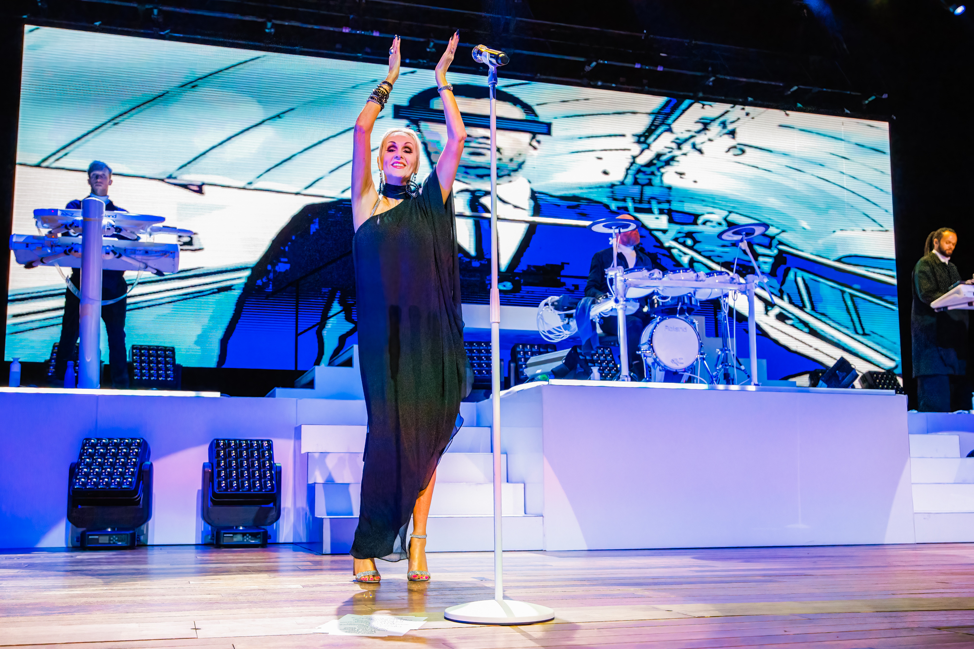 The Human League In concert, picture 16, photographed by Paul Jongeneelen - FrontView Magazine