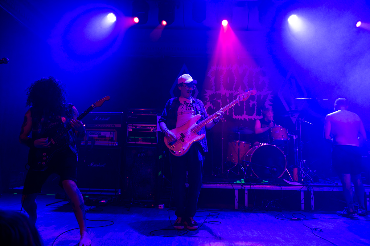 Toxic Shock @ De Casino, picture 8, photographed by Bart Janssens - FrontView Magazine
