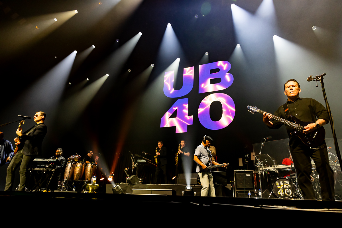 UB40 Celebrating 45 years @ Lotto Arena, picture 14, photographed by Marc Verdonck - FrontView Magazine