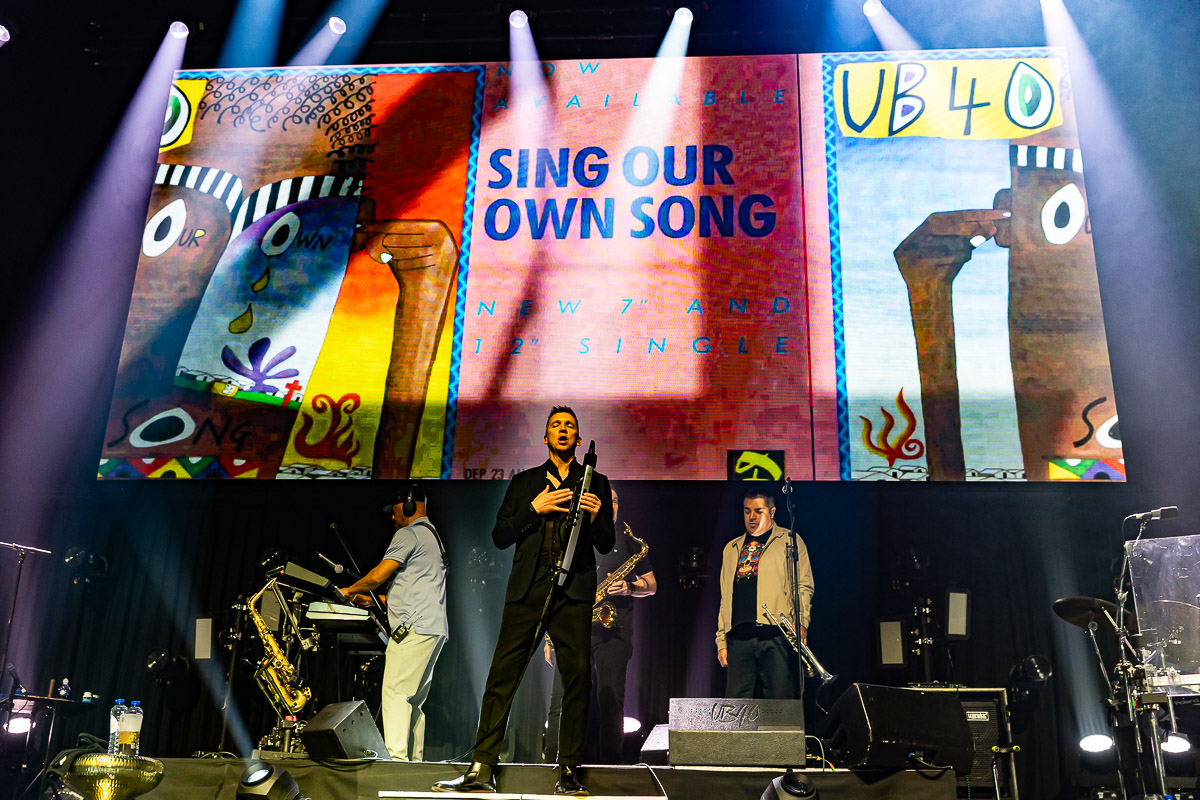 UB40 Celebrating 45 years @ Lotto Arena, picture 31, photographed by Marc Verdonck - FrontView Magazine