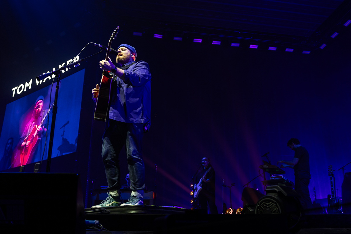 Tom Walker @ Vorst Nationaal, picture 3, photographed by David Johnson - FrontView Magazine