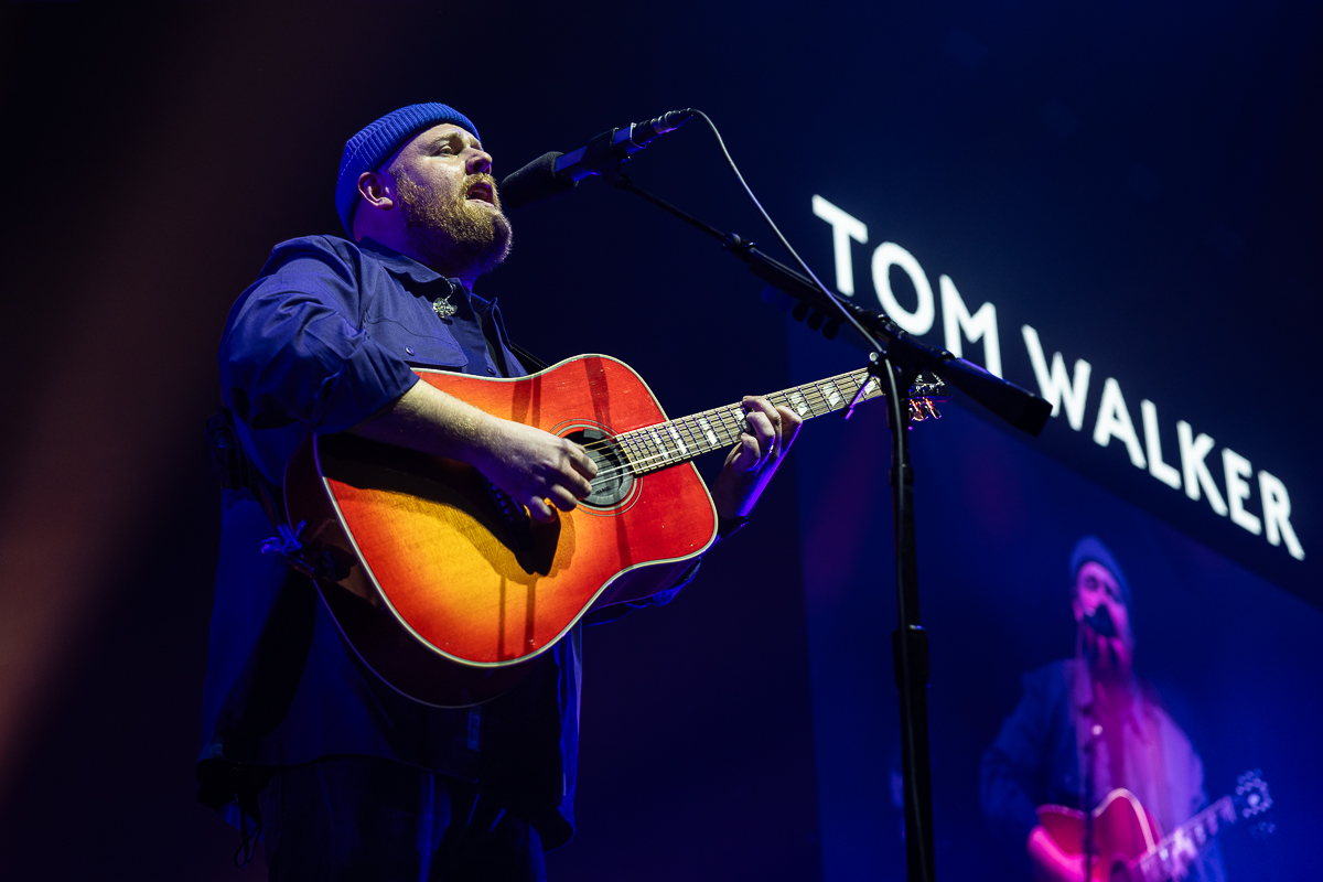 Tom Walker @ Vorst Nationaal, picture 6, photographed by David Johnson - FrontView Magazine