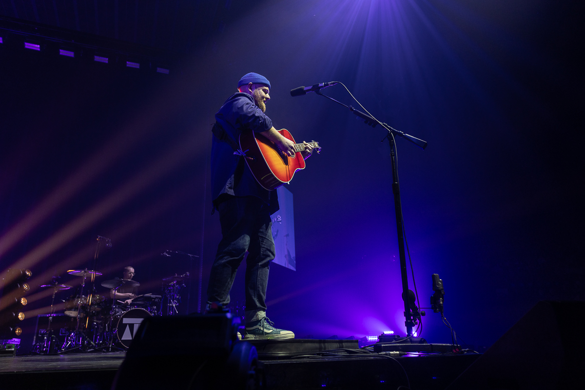 Tom Walker @ Vorst Nationaal, picture 7, photographed by David Johnson - FrontView Magazine