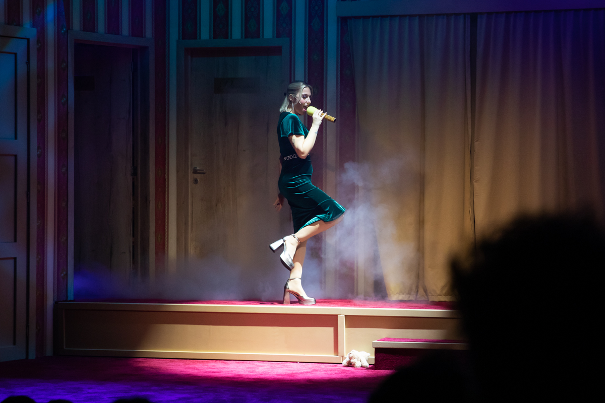 Première Christmas Comeback @ Fakkeltheater - Rode Zaal, foto 29, foto's door Goele Bormans - FrontView Magazine