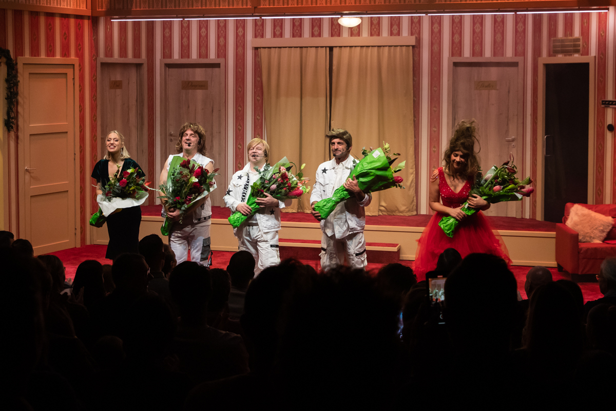 Première Christmas Comeback @ Fakkeltheater - Rode Zaal, foto 38, foto's door Goele Bormans - FrontView Magazine