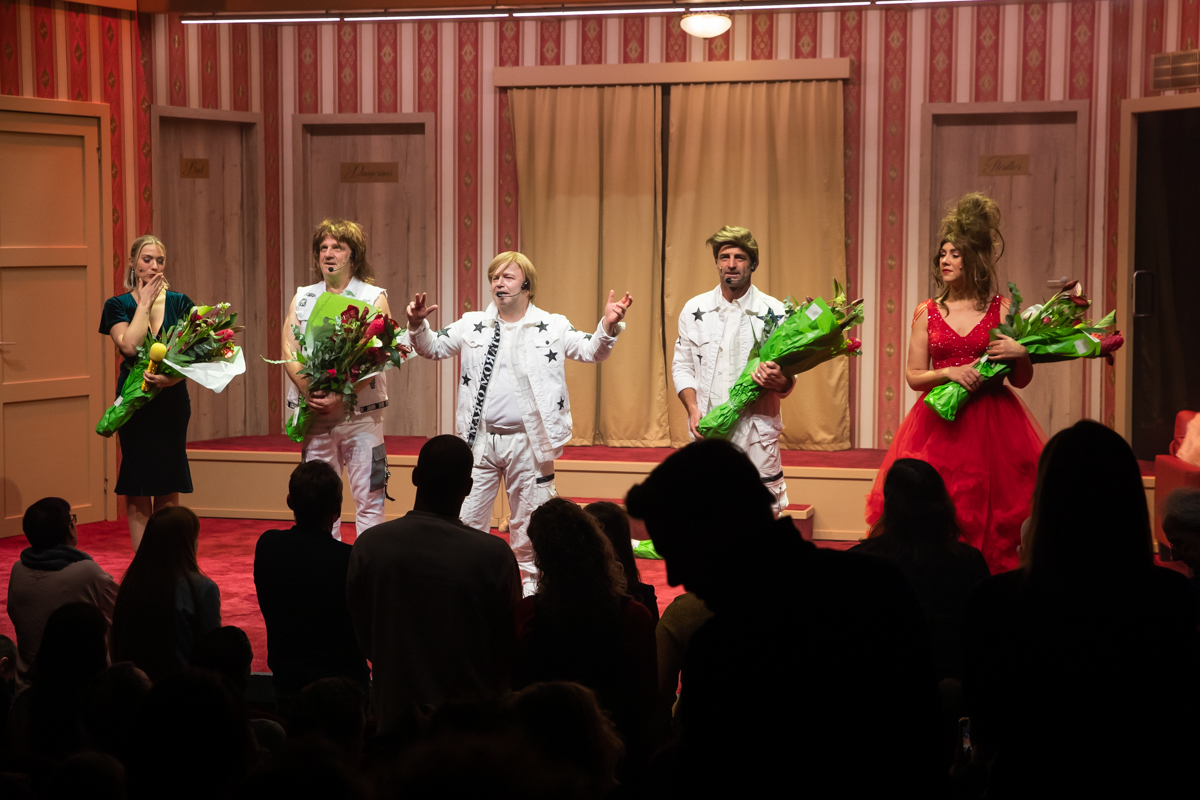 Première Christmas Comeback @ Fakkeltheater - Rode Zaal, foto 40, foto's door Goele Bormans - FrontView Magazine