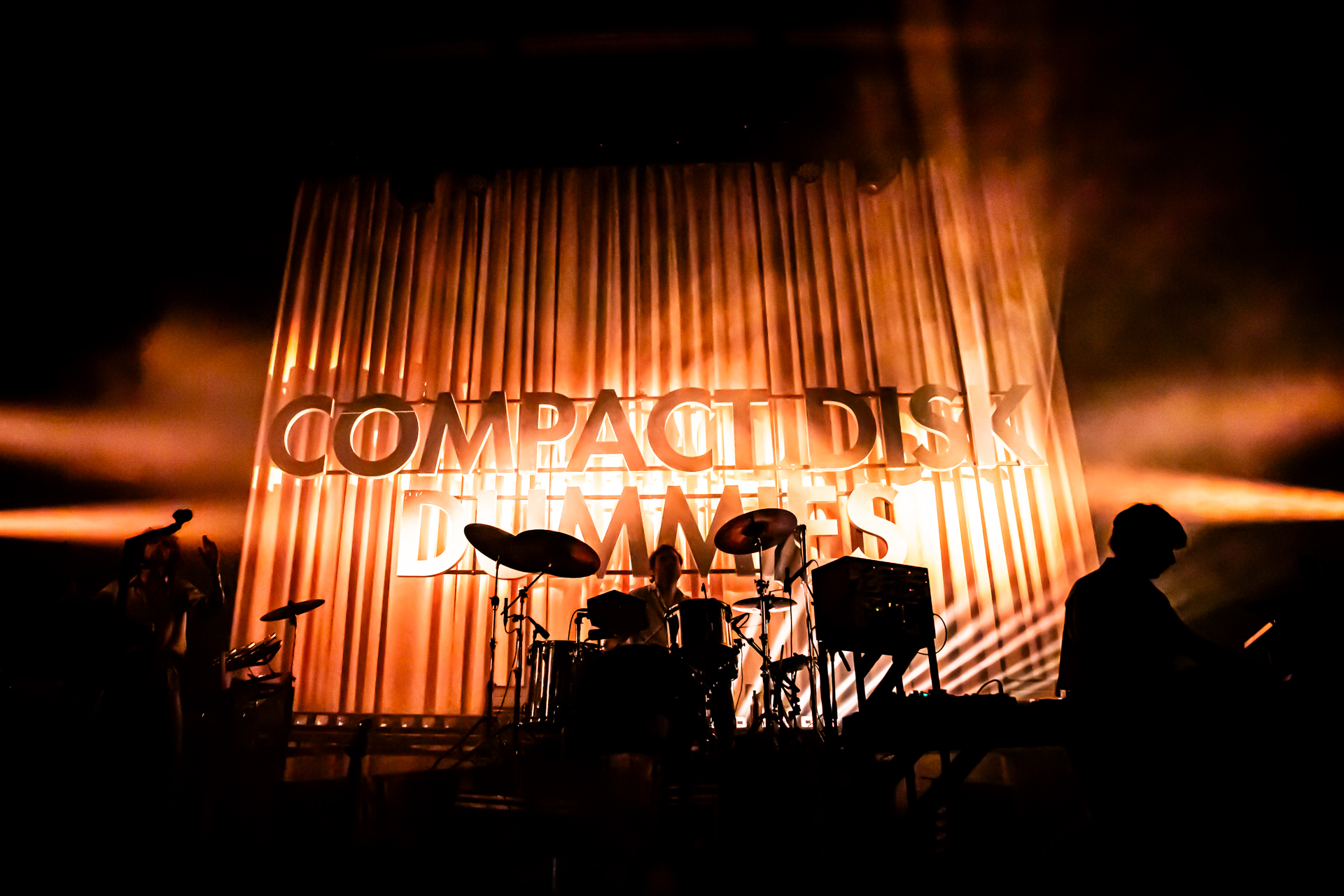 Compact Disk Dummies @ Het Depot, picture 1, photographed by Leen Verlinden - FrontView Magazine