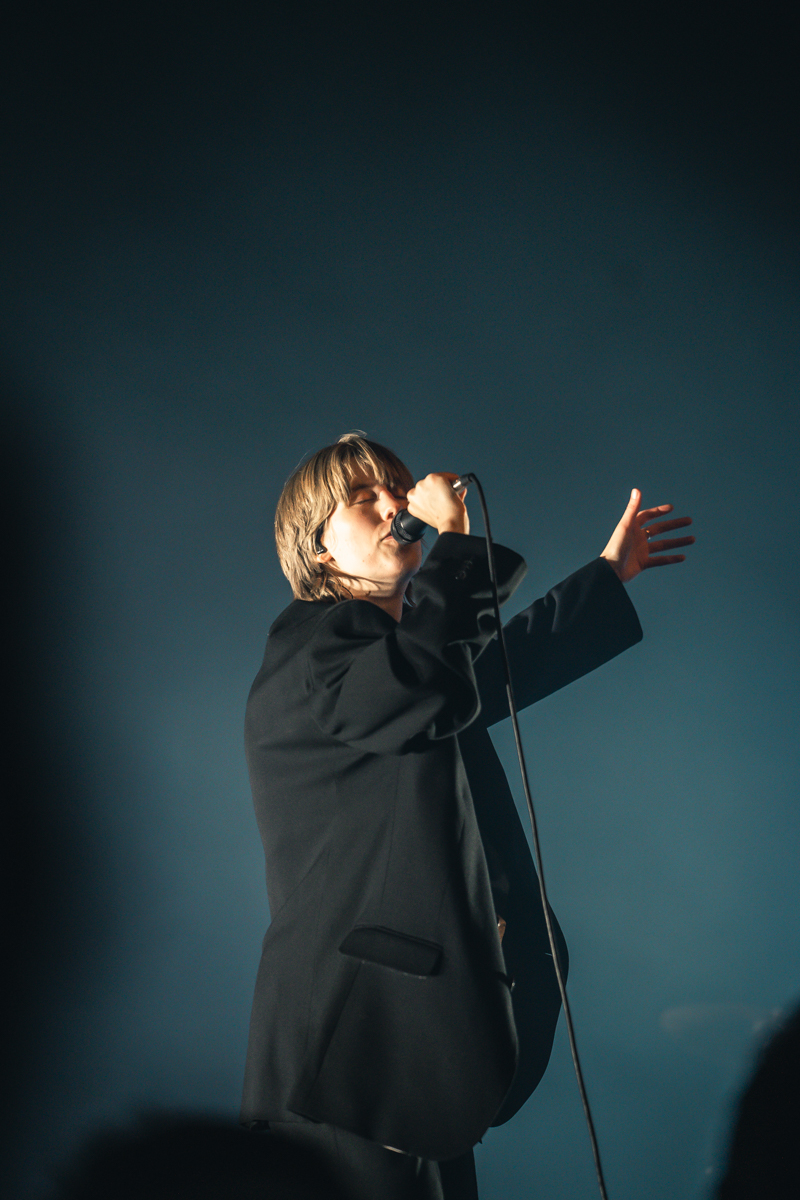 Whispering Sons @ AB, picture 10, photographed by Jelle Meersschaut - FrontView Magazine