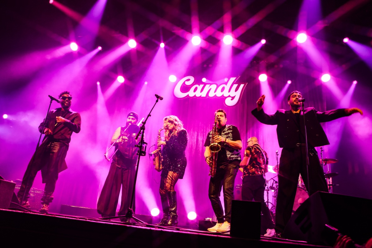 Candy Dulfer - We funk harder @ Poppodium 013, foto 2, foto's door Kitty van de Waart - FrontView Magazine